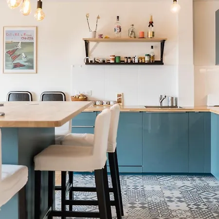 Beautiful Bright And Modern *